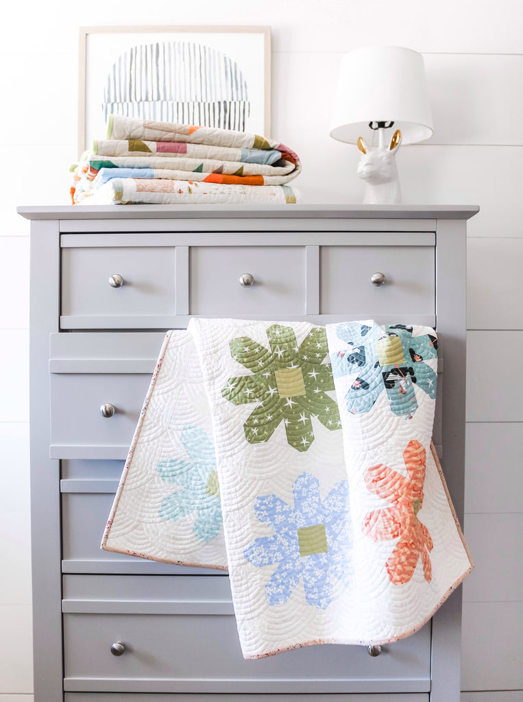 Fresh as a Daisy Quilt Pattern – Pen and Paper Patterns